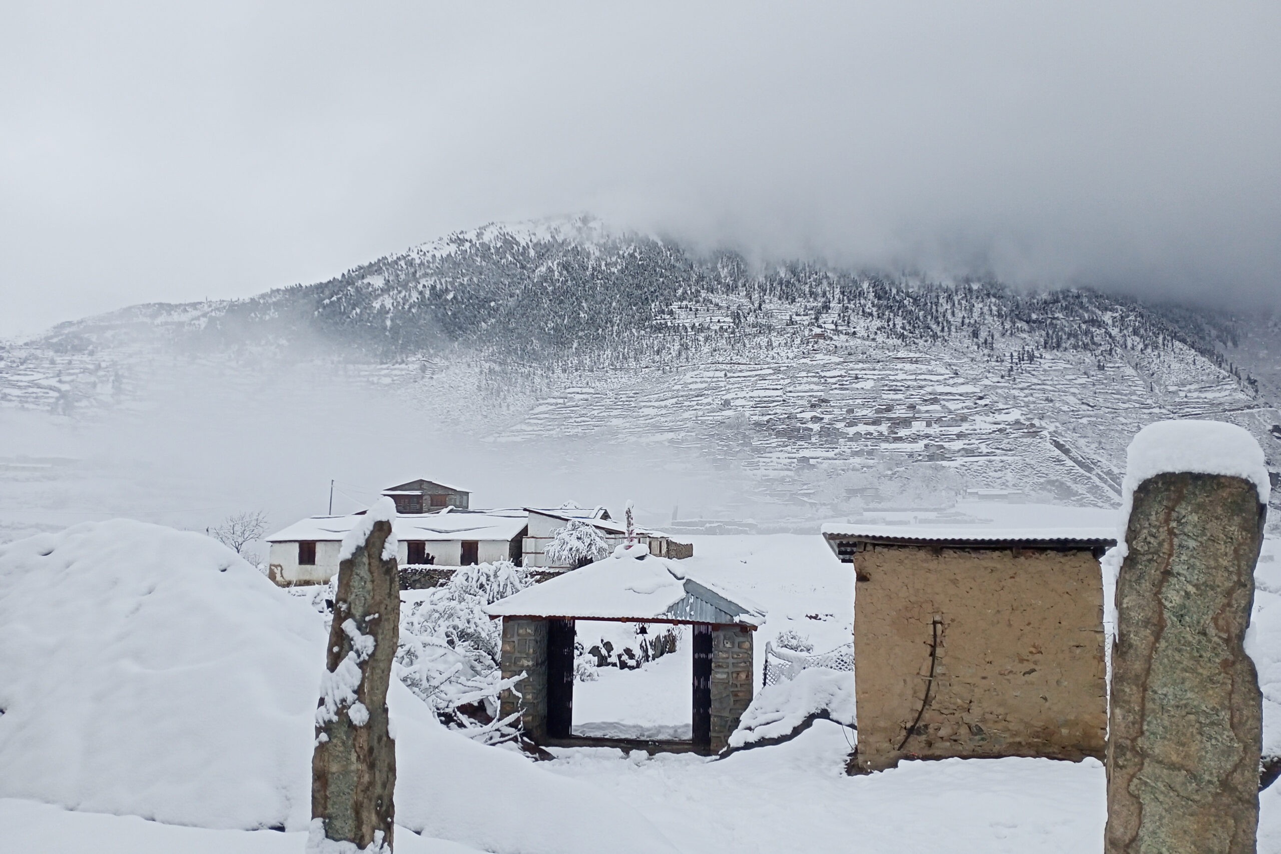 Snowfall obstructs flights to and from Humla