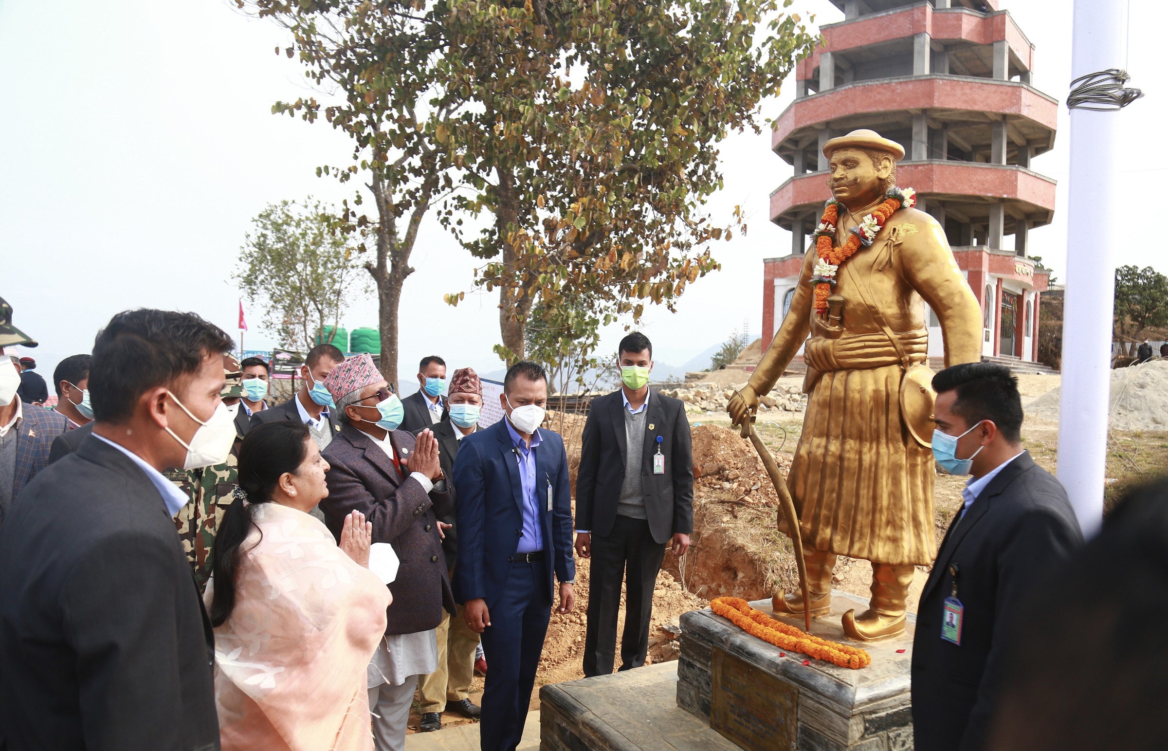 President visits Kalu Pandey’s memorial