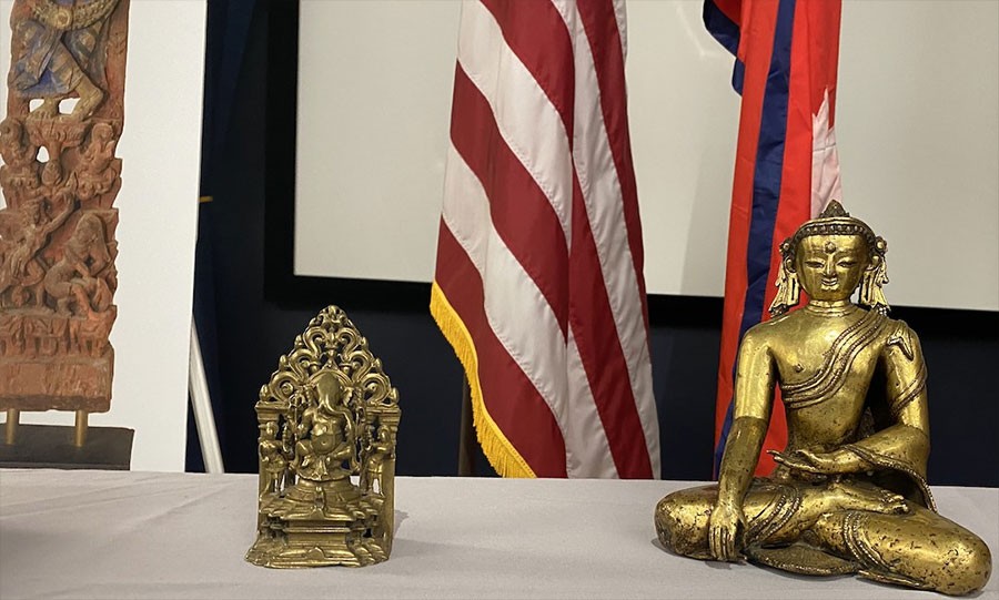 US government hands over lost antiquities to Nepal