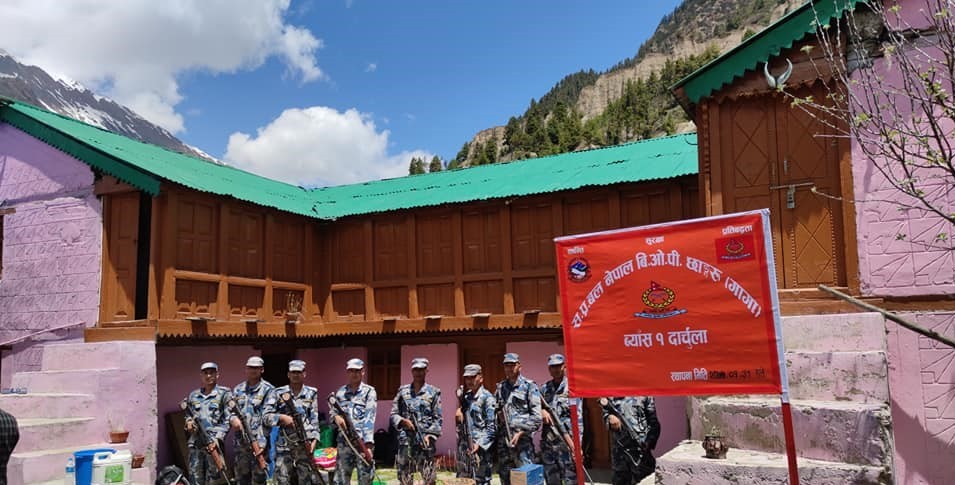 छाङ्गरुमा सशस्त्रको भवन नौ महिनामा भुइँतला मात्रै