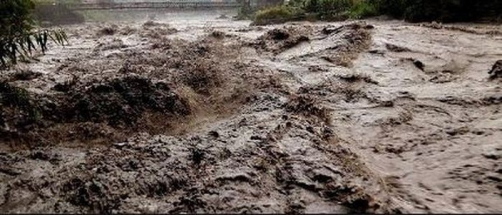 बाढीले बेँसीशहर—चामे सडक अवरुद्ध