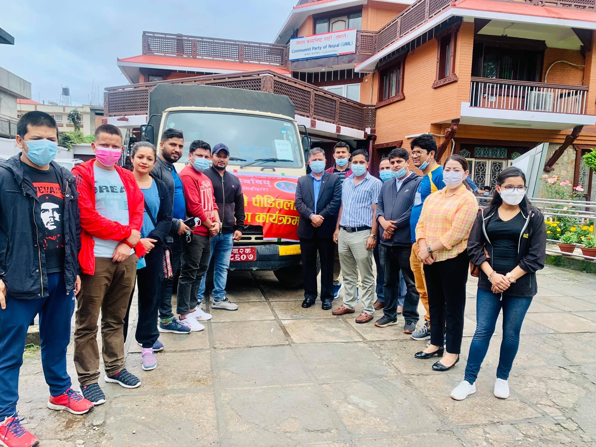 उद्धार र राहतका लागि विद्यार्थी सङ्गठनको टोली मेलम्ची प्रस्थान