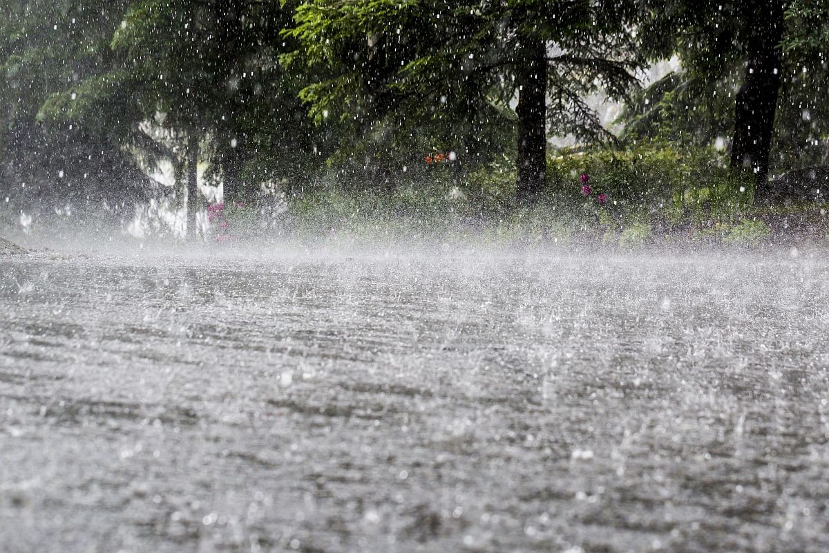 आज मुलुकभर अधिकांश स्थानमा मेघ गर्जनसहित वर्षा हुने