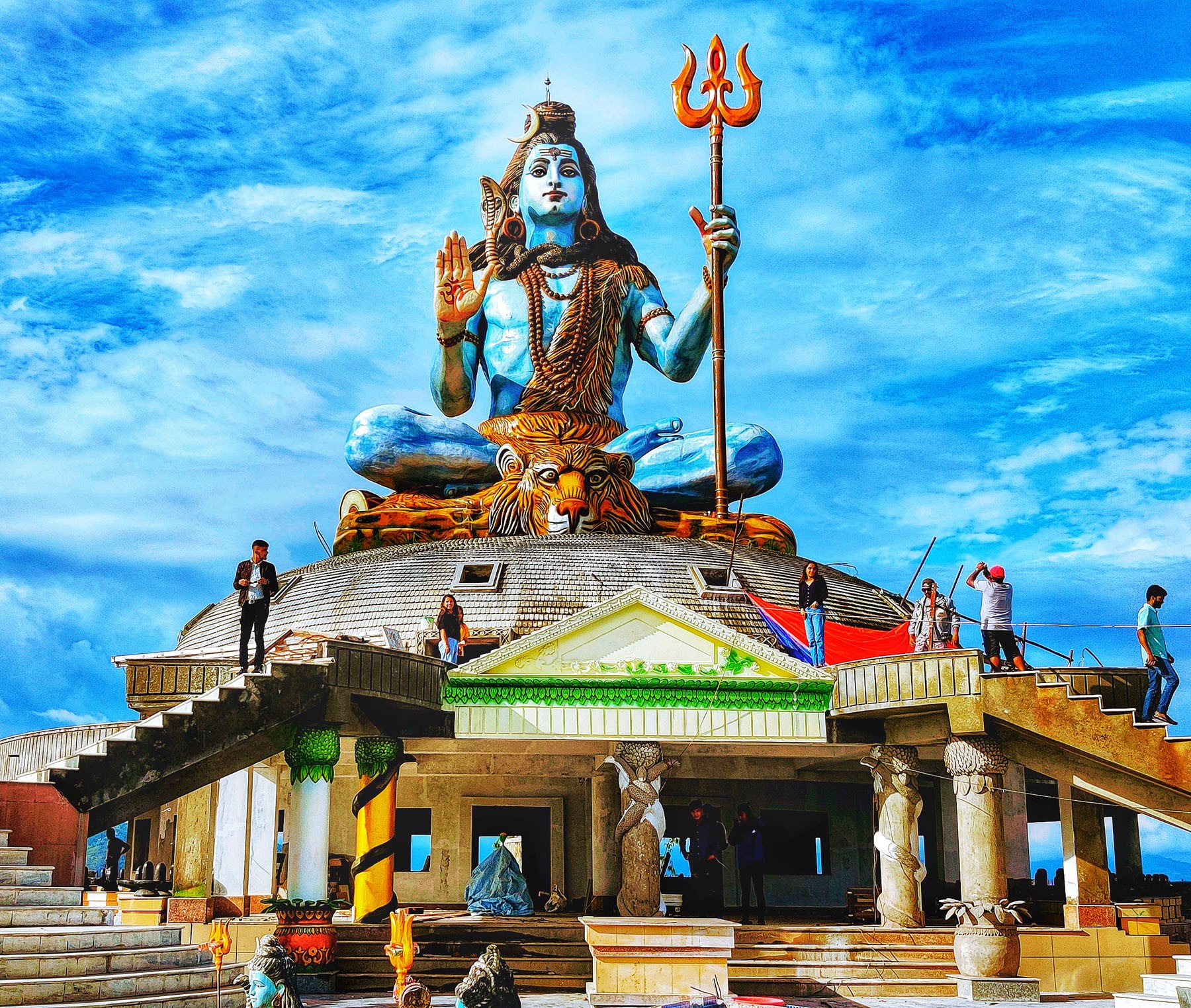 पोखरा पुम्दीकोटमा निर्माण हुँदै गरेको महादेवको मूर्ति