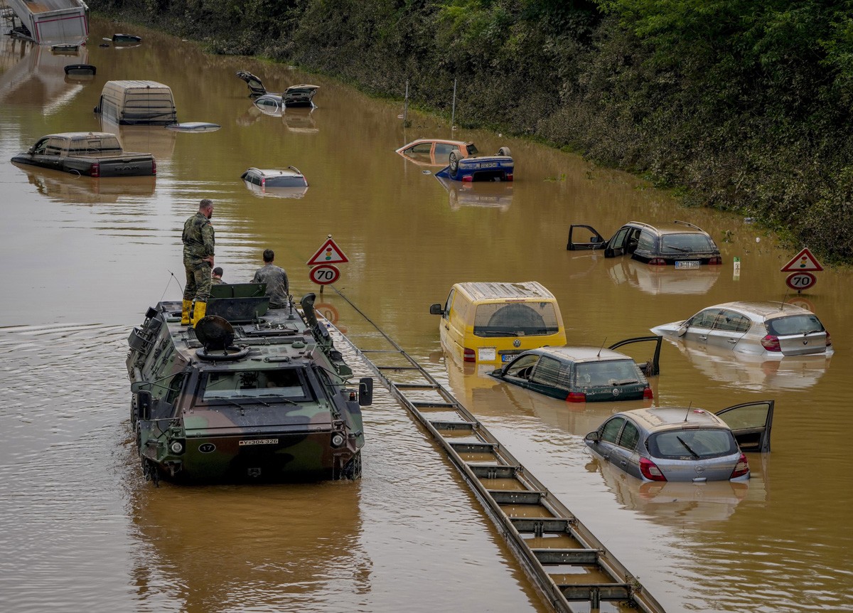 German floods death toll rises to 133, 153 in Europe