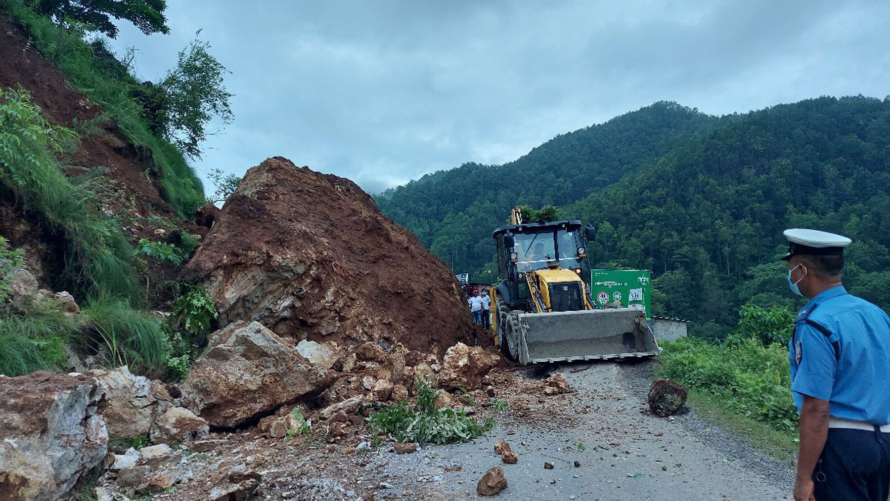 Rain-triggered disasters obstruct 13 major highways