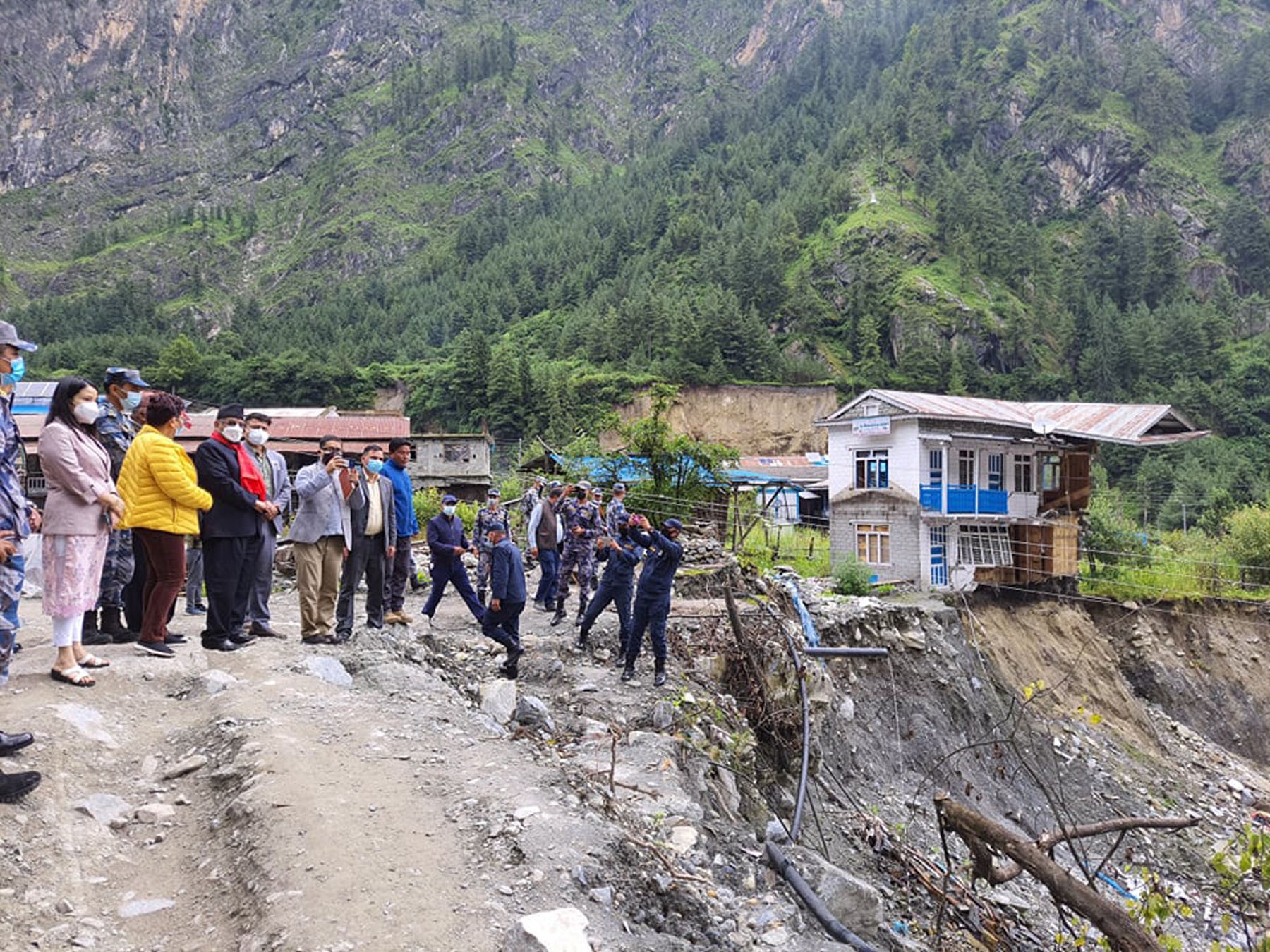 Team comprising former PM Prachanda, Energy Minister Bhusal reaches Manang