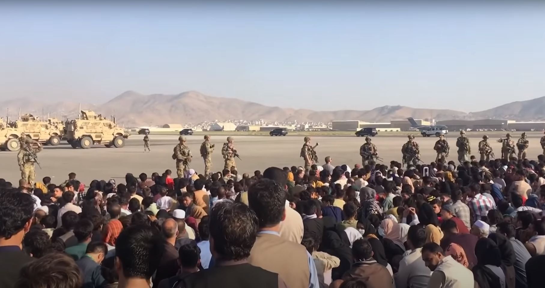 Taliban seals off Kabul airport, stops people as evacuation process nears end