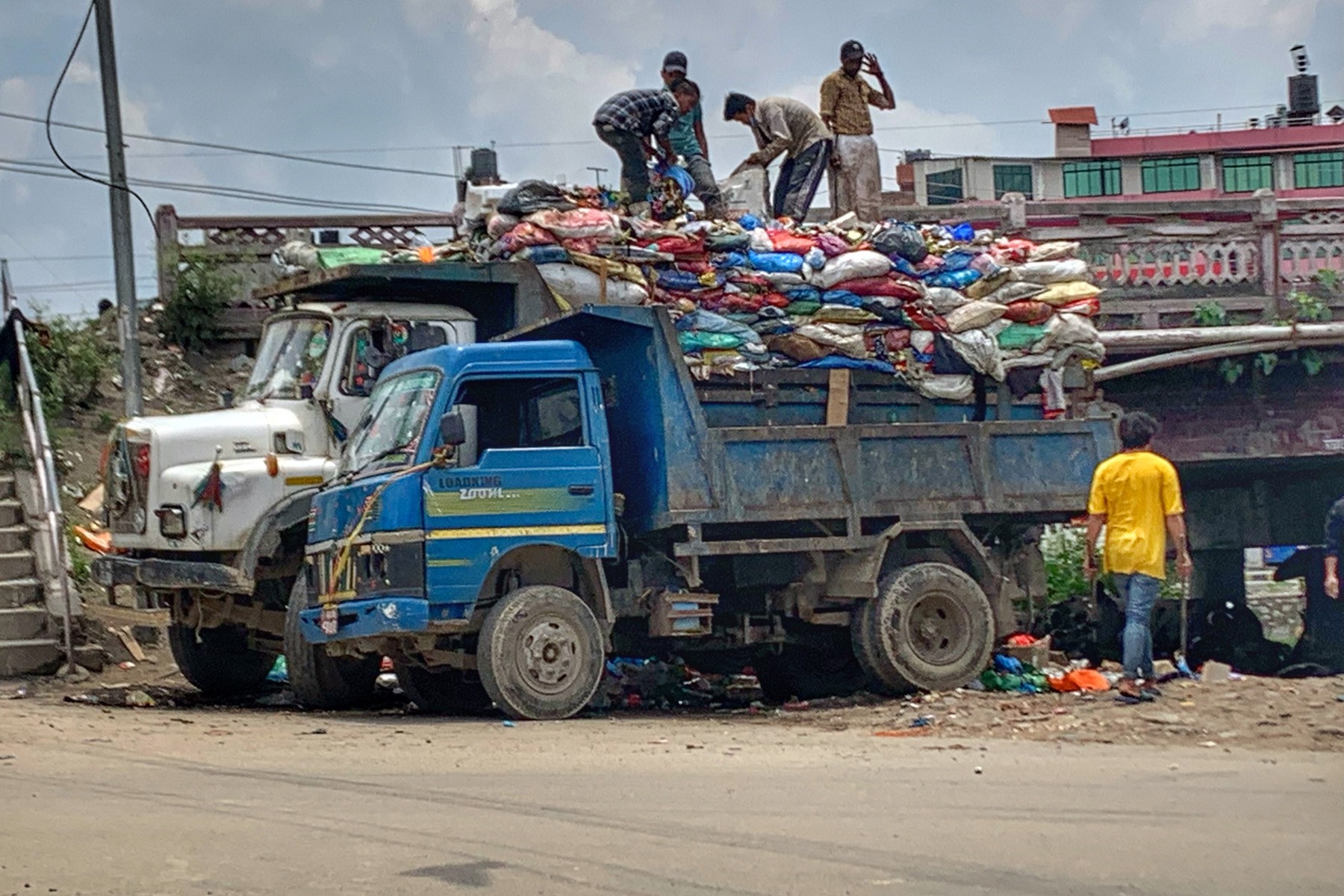 One more week to collect all garbage from Valley