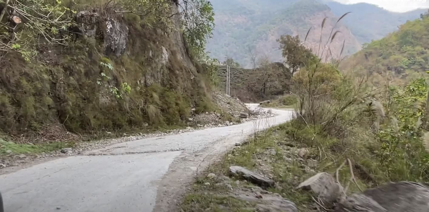 बेसीशहर–चामे सडकखण्ड सञ्चालनमा