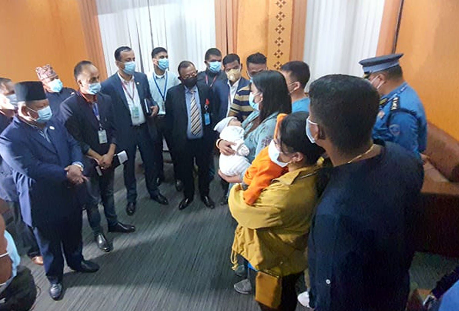 विमानस्थलमा भएका अनियमितता अन्त्य गर्छु: मन्त्री आले