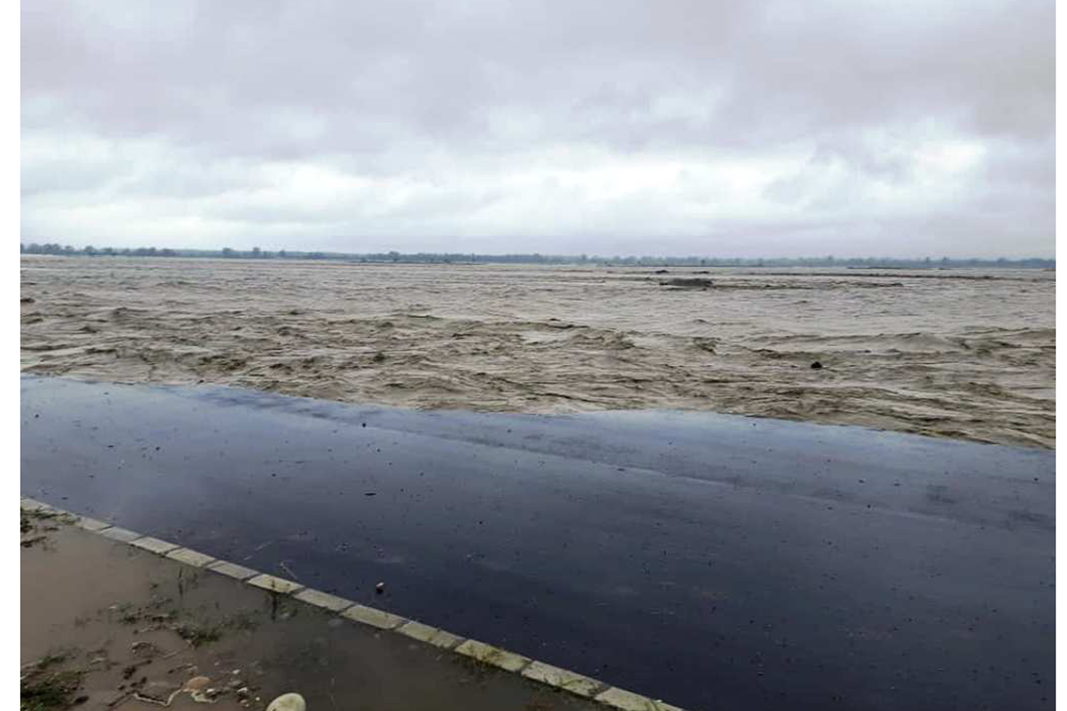 महाकाली नदीमा पानीको बहाव अहिलेसम्मकै उच्च