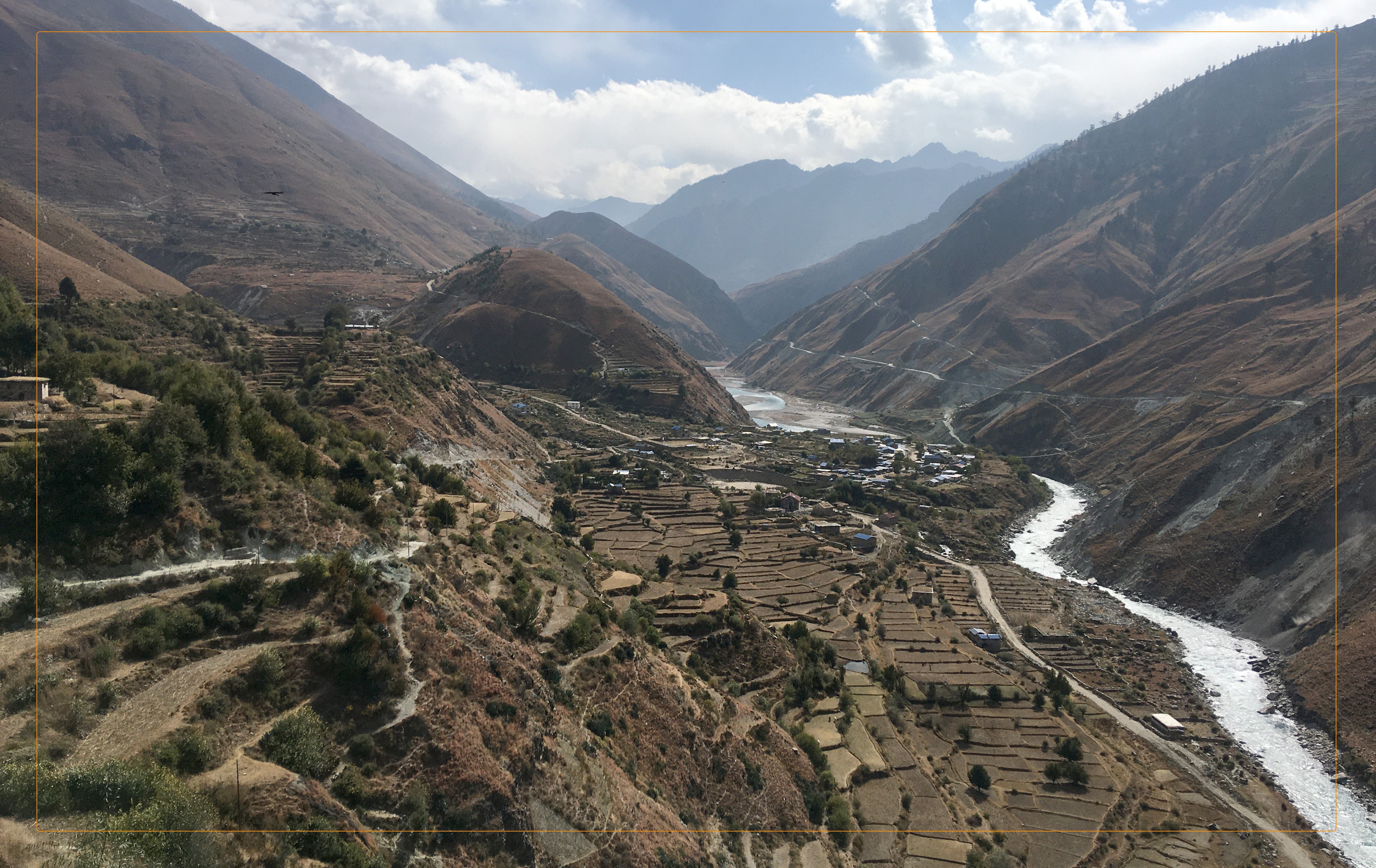 डोल्पामा  २८० घरधुरीलाई निःशुल्क सोलार वितरण