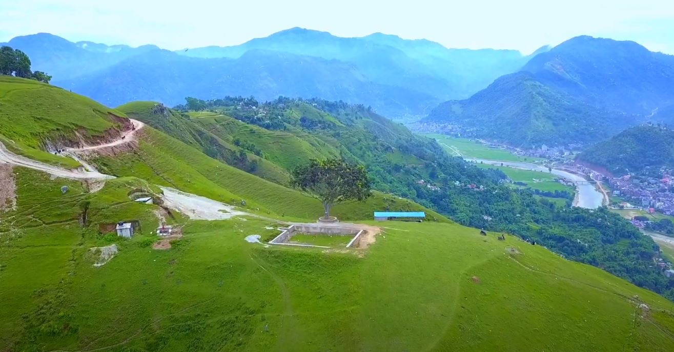 आन्तरिक पर्यटकको रोजाइमा ‘बाहुनथान’