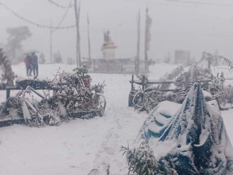 Snowfall in mountainous region affects normal life