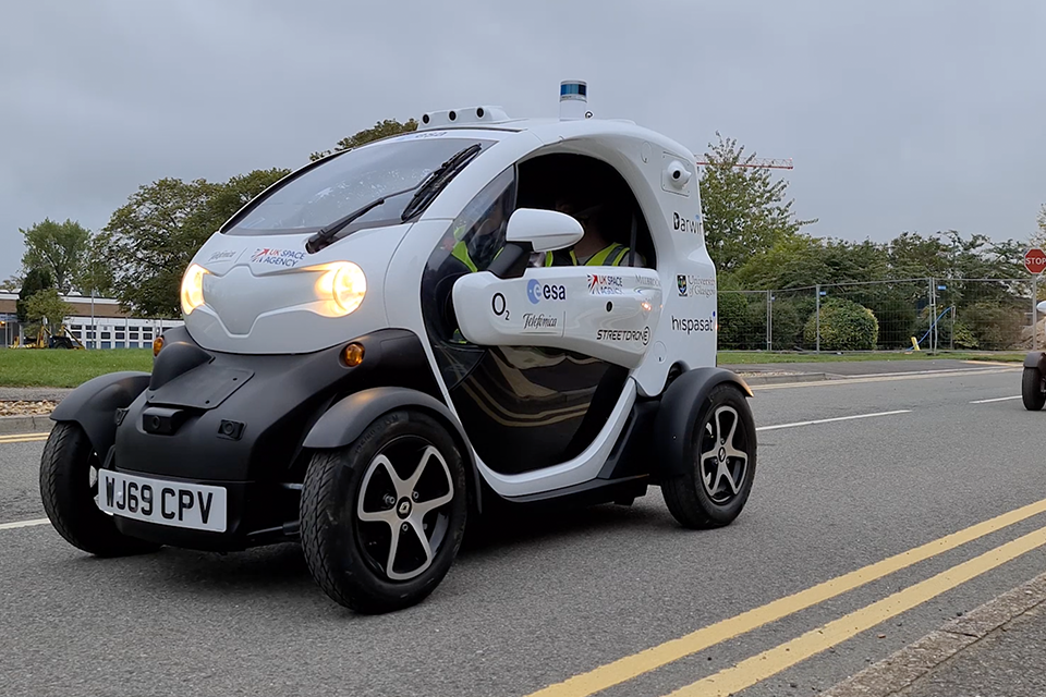 O2 launches UK's first driverless cars lab