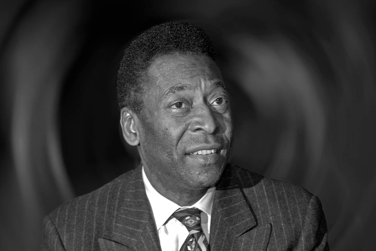 Pele, who enchanted fans and dazzled opponents, dies at 82