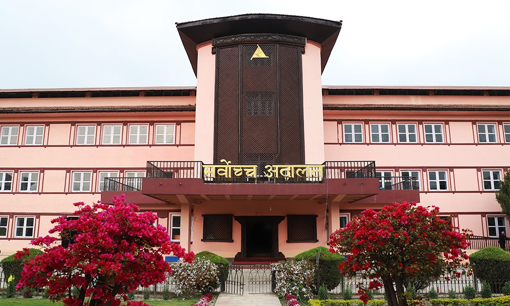 रवि लामिछाने सांसद हुन अयोग्य रहेको जिकिर गर्दै परेको रिट खारेज गर्न माग